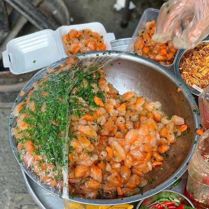Bánh quai vạc Phan Thiết, hương vị biển cả đậm đà, phổ biến trong dân gian