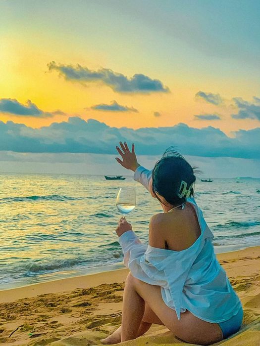 Check-in hoàng hôn tại Phú Quốc đẹp đến độ khiến tim như tan chảy, giống như vẻ đẹp của Nguyễn Thị Thuyền 8