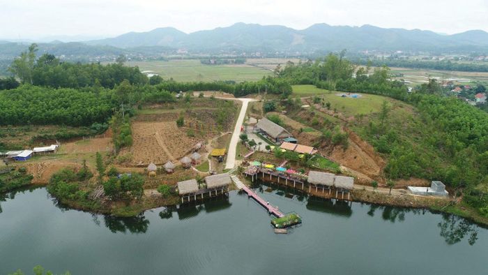 Đồi Sao Hồ Phong Nha Quảng Bình mới toanh thu hút rất nhiều du khách khám phá 3