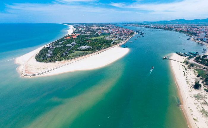Dòng Nhật Lệ như mái tóc suối mềm của người con gái lần 3.