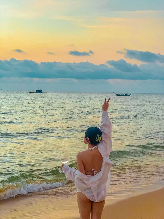 Check-in hoàng hôn tại Phú Quốc đẹp đến độ khiến tim như tan chảy, giống như vẻ đẹp của Nguyễn Thị Thuyền 6