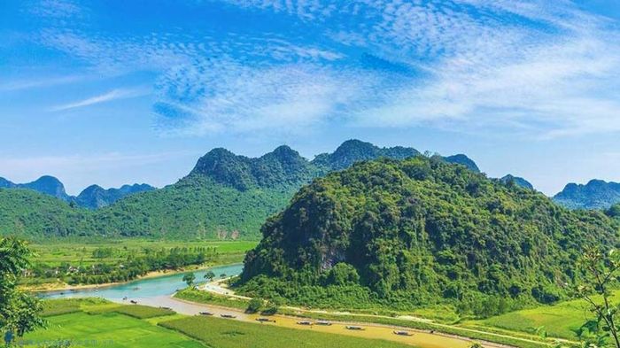 Gợi ý lịch trình du lịch Quảng Bình trong 3 ngày 2 đêm tuyệt vời nhất