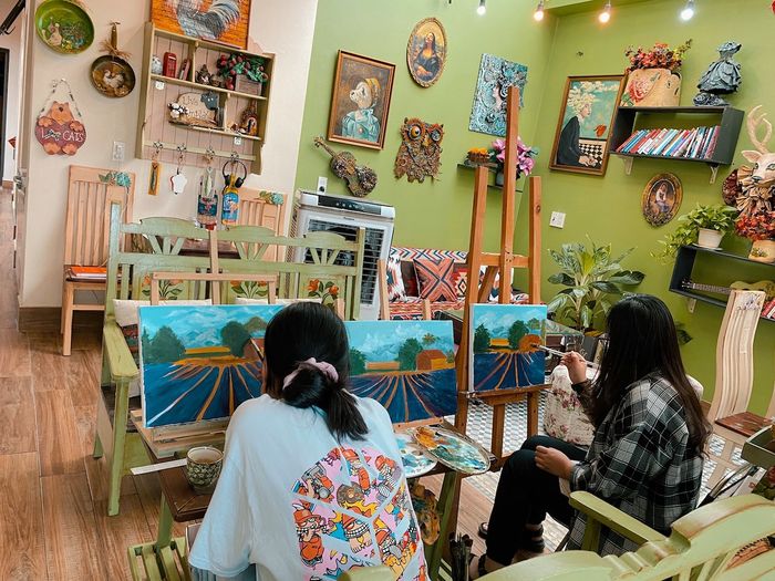 Craft Coffee House Quảng Bình nổi bật với kiến trúc ma mị, cuốn hút 24