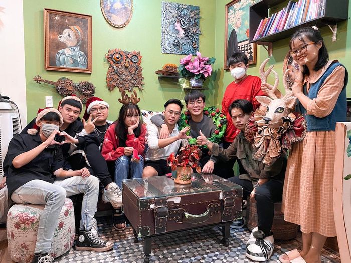 Craft Coffee House Quảng Bình nổi bật với thiết kế ma mị, huyền bí 15