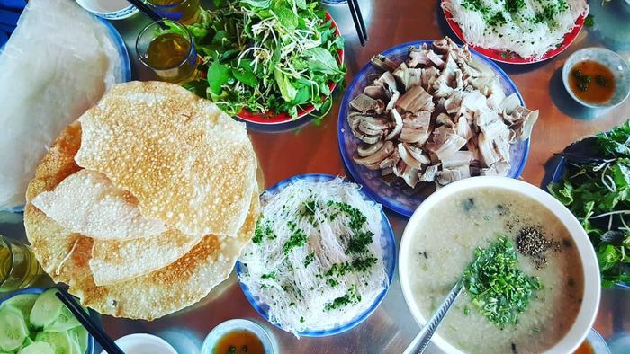 Kinh nghiệm khám phá Phú Yên - Trải nghiệm ẩm thực và du lịch