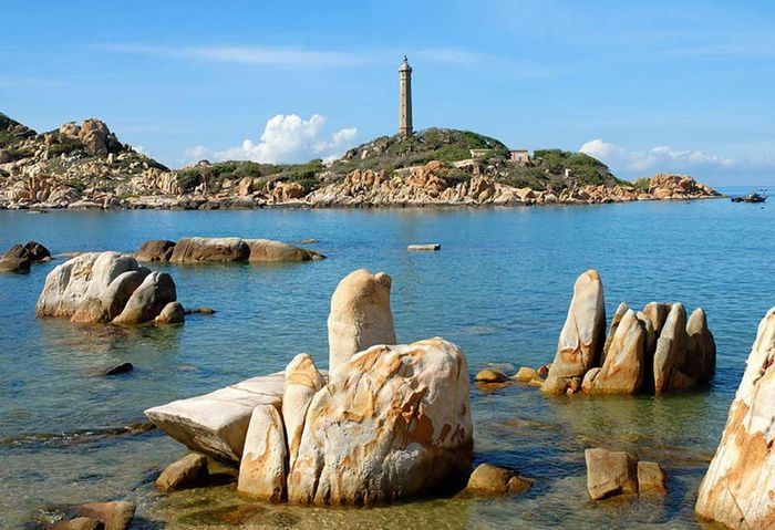 Khám phá Mũi Kê Gà với vẻ đẹp hùng vĩ và lãng mạn 2