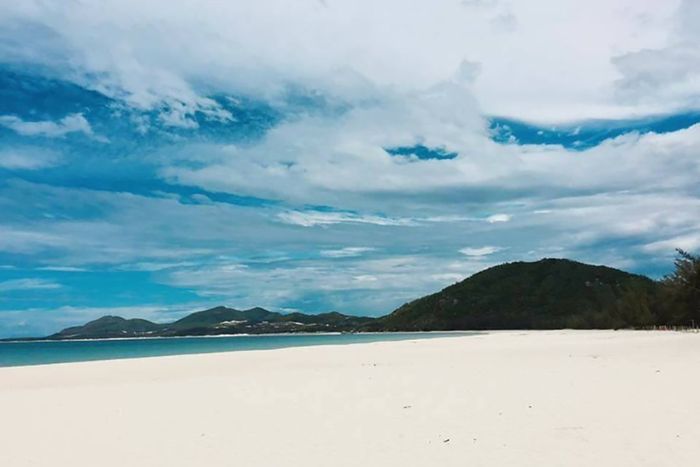 Thán phục trước vẻ đẹp hoang sơ của bãi biển Vịnh Hoà Phú Yên 4