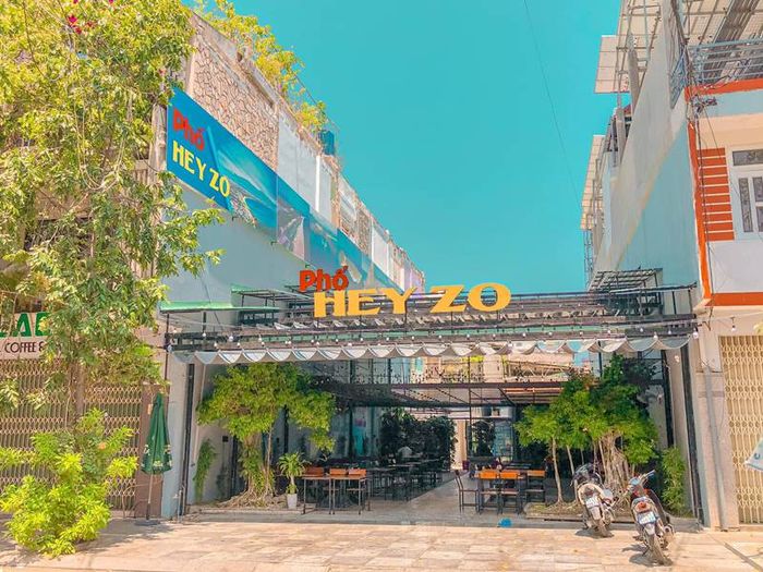 Khám phá sự đa dạng của ẩm thực tại top 5 nhà hàng buffet Quy Nhơn với độ ngon không tưởng 3