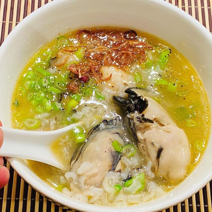 Thưởng thức hương vị độc đáo của Cháo hàu Quảng Bình