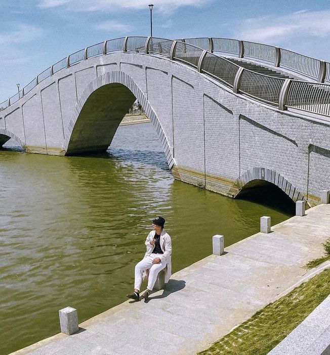 Hồ Điều Hoà Hồ Sơn - Vẻ đẹp nhân tạo gây ấn tượng sâu sắc