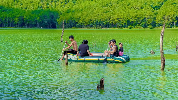 Dã ngoại hồ nước Tiên Sơn cùng Đào Phúc Quang Vũ 6