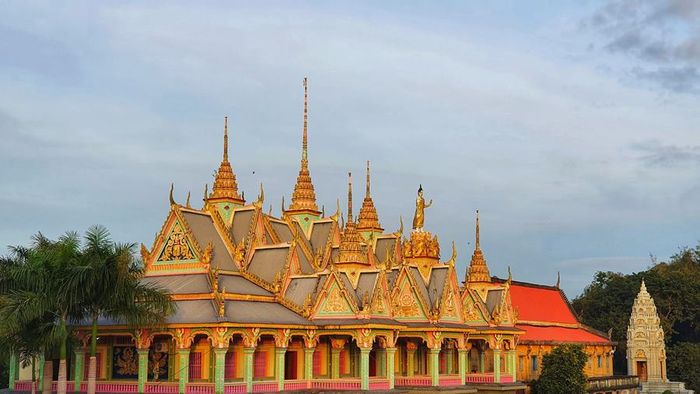 Top những ngôi chùa không thể bỏ qua khi đến Sóc Trăng
