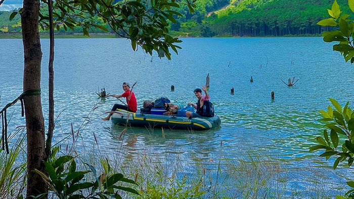 Dã ngoại hồ nước Tiên Sơn cùng Đào Phúc Quang Vũ 3