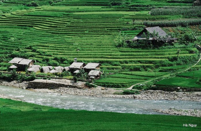 Khám phá vẻ đẹp không gì sánh kịp của bản Tả Van Sapa 4