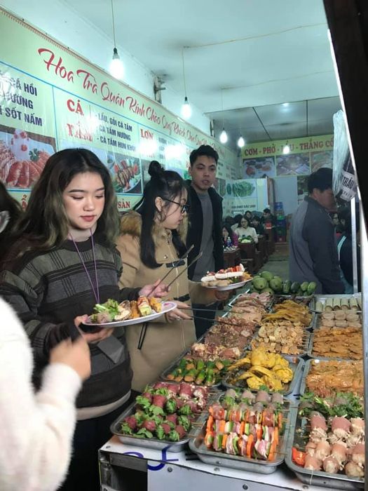 Xiên nướng Hoa Trà Quán Sapa - Điểm đến ẩm thực lý tưởng khi không biết ăn gì ở Sapa 4