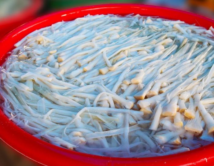 Hương vị Dưa bồn bồn Sóc Trăng giữa trời mưa lớn 4