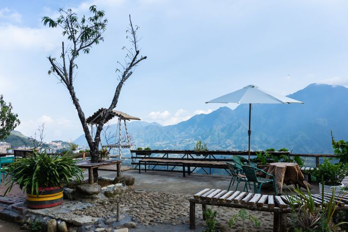 Bờ sông gần Lá Đỏ Homestay - Thưởng ngoạn toàn cảnh hùng vĩ của núi rừng Sapa 2