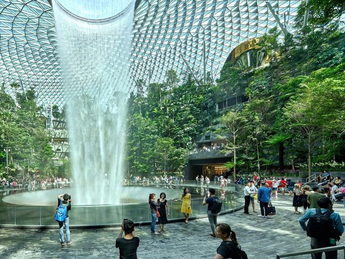Jewel Changi - Một kiệt tác kiến trúc hoàn hảo kết hợp với thiên nhiên tại Singapore.