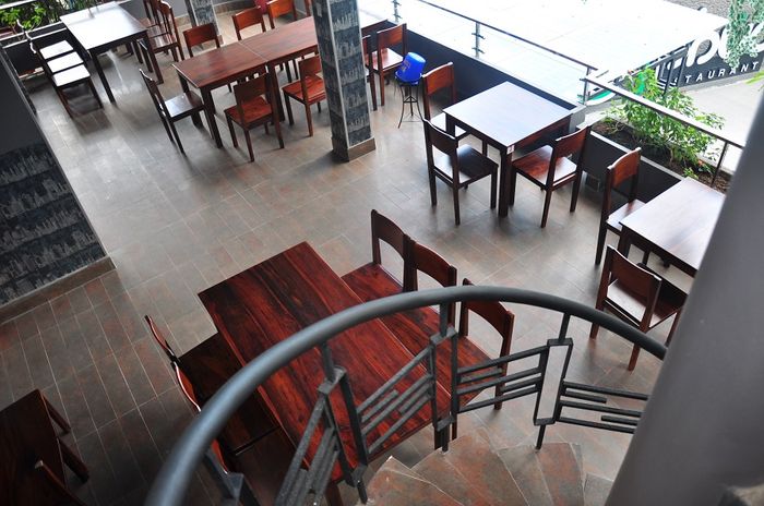 Thưởng thức các món ăn ngon và đậm đà tại Nhà hàng Lộc Phố