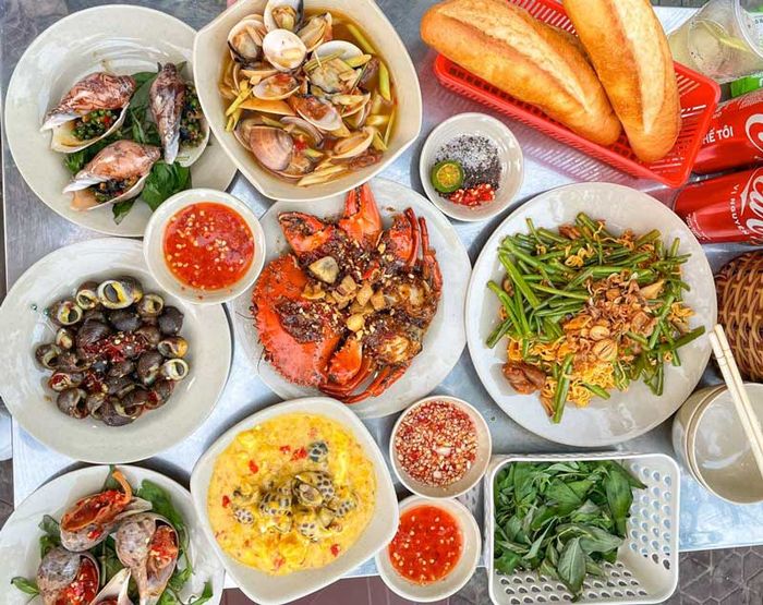 Khám phá danh sách top 10 quán ốc tại quận 8 với hải sản tươi ngon và giá cả hợp lý