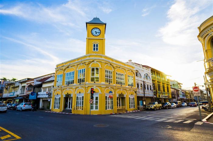 Khám phá những bí mật du lịch Phuket từ A đến Z 12