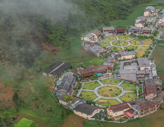 Khám phá Làng H'Mông Pả Vi - Nơi yên bình trên mảnh đất Hà Giang 3