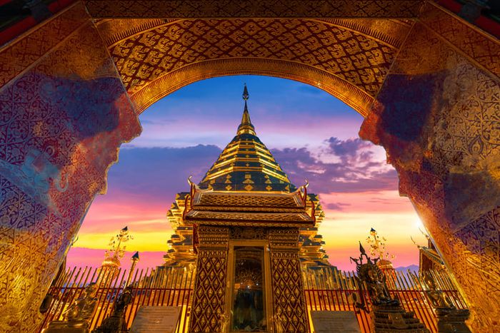 Linh thiêng của Wat Phrathat Doi Suthep, nơi gìn giữ xá lợi của Đức Phật 6