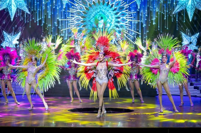 Alcazar Show du lịch khắp thế giới chỉ với nghệ thuật