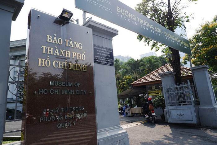 Dinh Gia Long - Biểu tượng lịch sử của Sài Gòn xưa