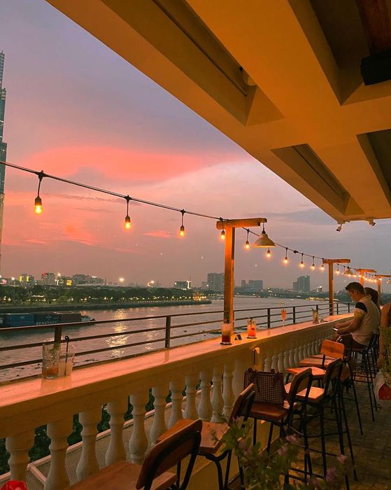 Thư giãn tại Chạng Vạng Rooftop, một không gian bình yên giữa sự hối hả của thành phố nhộn nhịp