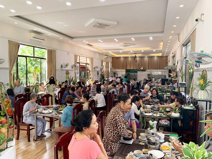 Thưởng thức hương vị ngon và tiết kiệm tại Quán hủ tiếu chay Bồ Đề 5