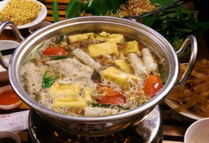 Lưu ngay 8 địa chỉ lẩu riêu cua bắp bò Sài Gòn ngon mê mẩn 8