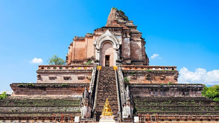 Wat Chedi Luang - nơi cổ kính và linh thiêng giữa trái tim của Chiang Mai 4