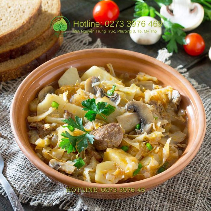Thưởng thức hương vị ngon và tiết kiệm tại Quán hủ tiếu chay Bồ Đề 7
