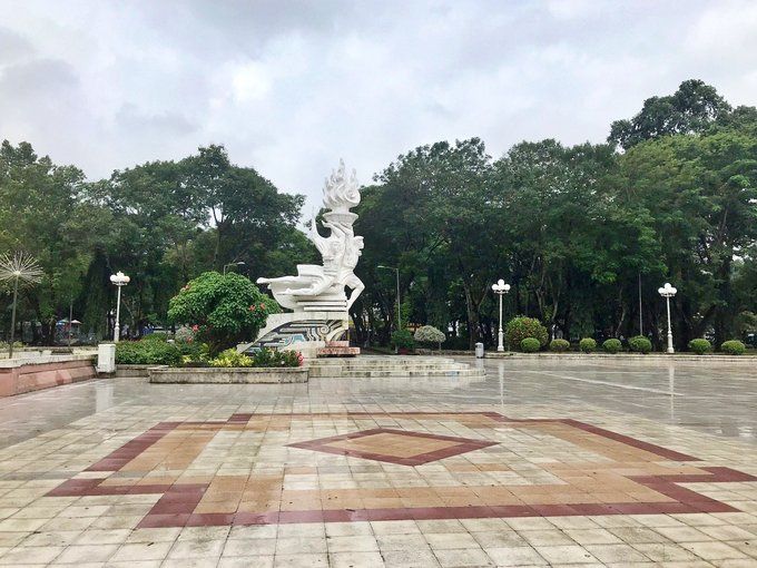 Sự sôi động và lấp lánh của xóm đạo Quận 8 dưới ánh đèn Giáng Sinh 16