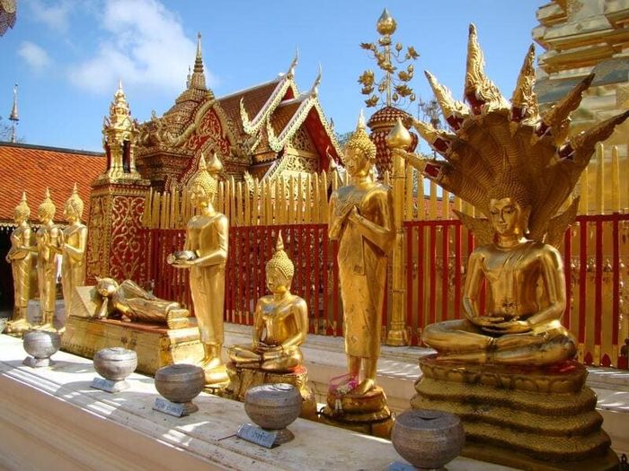 Linh thiêng của Wat Phrathat Doi Suthep, nơi lưu giữ xá lợi của Đức Phật 8