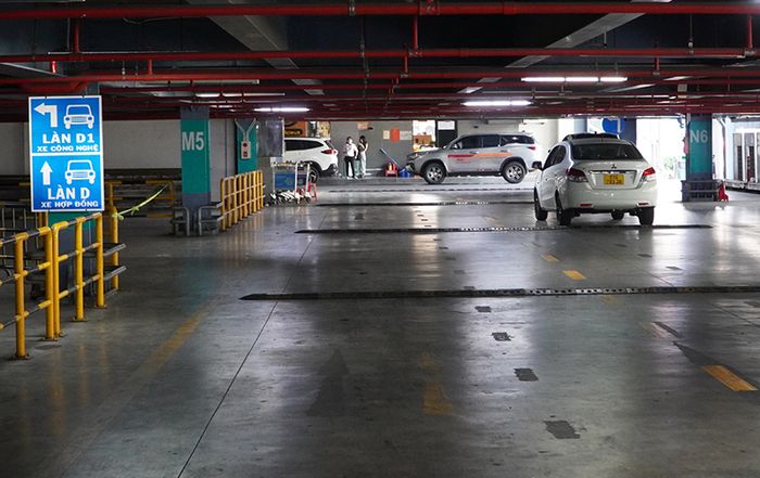 Hướng dẫn di chuyển từ sân bay Tân Sơn Nhất 2