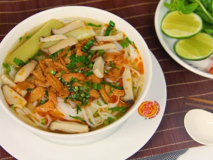 Khám phá top 10 quán ăn ngon nhất ở Quận 4 mà bạn không thể bỏ qua 8