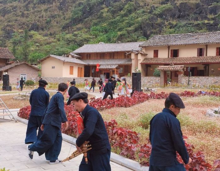 Khám phá Làng H'Mông Pả Vi - Nơi yên bình trên mảnh đất Hà Giang 6
