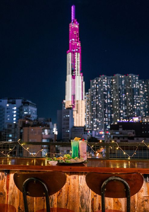 Đánh giá Vivu Rooftop, điểm ngắm nhìn hoàng hôn tuyệt đẹp 5