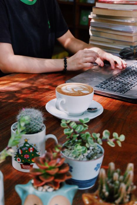 Nhã Nam Books N Coffee, điểm đến yên bình với cà phê sách giữa lòng Sài Gòn 4
