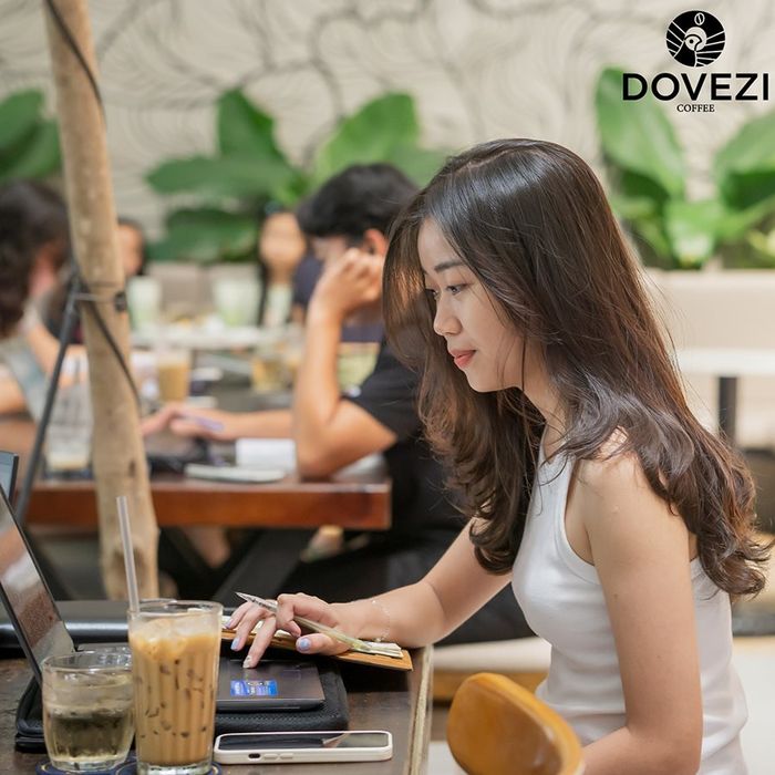 Dovezi Coffee, điểm đến cà phê mang phong cách công nghiệp độc đáo 11