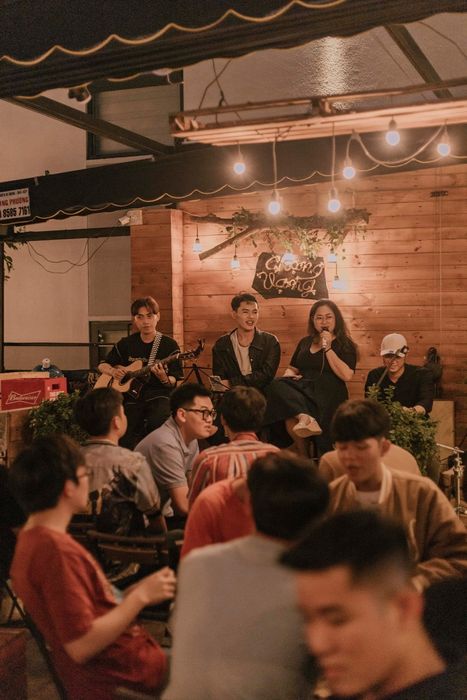 Thư giãn tại Chạng Vạng Rooftop, một góc bình yên giữa thành phố sôi động