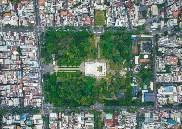 Công viên Lê Văn Tám: Điểm dạo chơi mát mẻ lý tưởng giữa trung tâm Sài Gòn