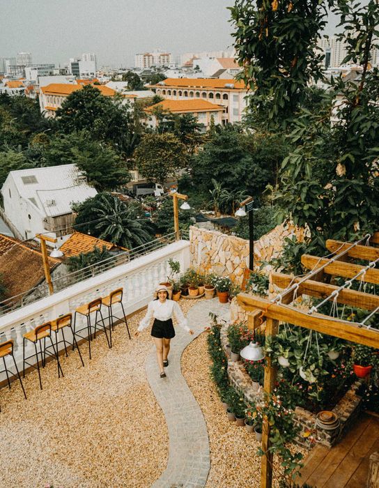 Thư giãn hoàn toàn tại Chạng Vạng Rooftop, một không gian bình yên giữa sự hối hả của thành phố nhộn nhịp