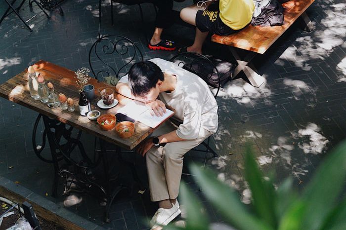 Nhã Nam Books N Coffee, điểm đến cà phê sách yên bình giữa Sài Gòn 15