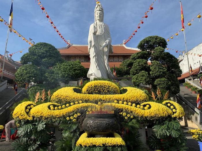 Chùa Vĩnh Nghiêm, nơi linh thiêng bảo vệ trong trái tim Sài Gòn 7