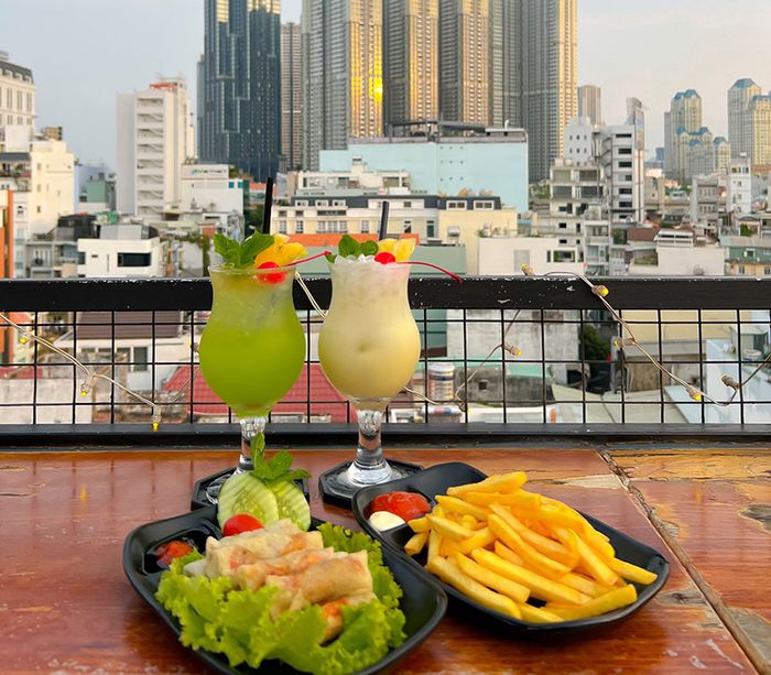 Đánh giá Vivu Rooftop, điểm ngắm nhìn hoàng hôn tuyệt đẹp 6
