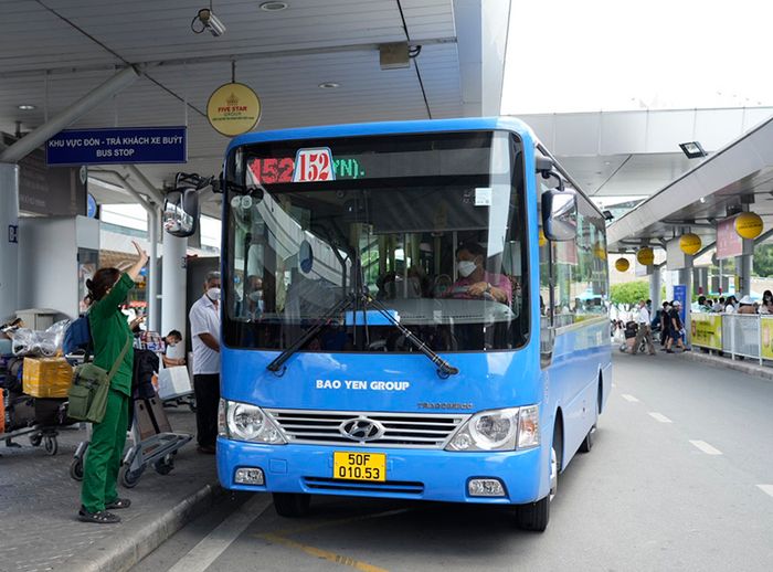 Hướng dẫn di chuyển từ sân bay Tân Sơn Nhất 5