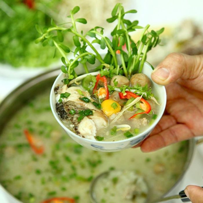 Hương vị quê hương trong từng giọt cháo cá lóc rau đắng, món quà dành cho lòng người nhớ nhung.